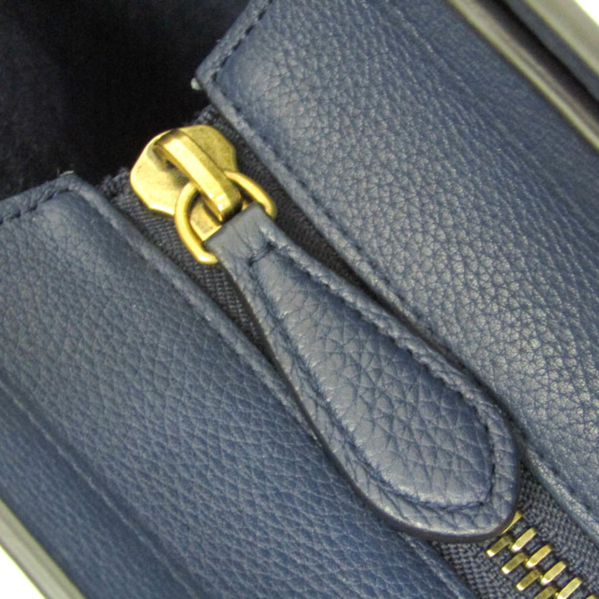 PRE-OWNED Celine Luggage Micro Shopper · Calfskin
