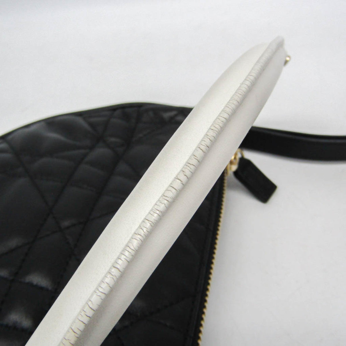 PRE-OWNED Christian Dior Vibe Hobo · Lambskin