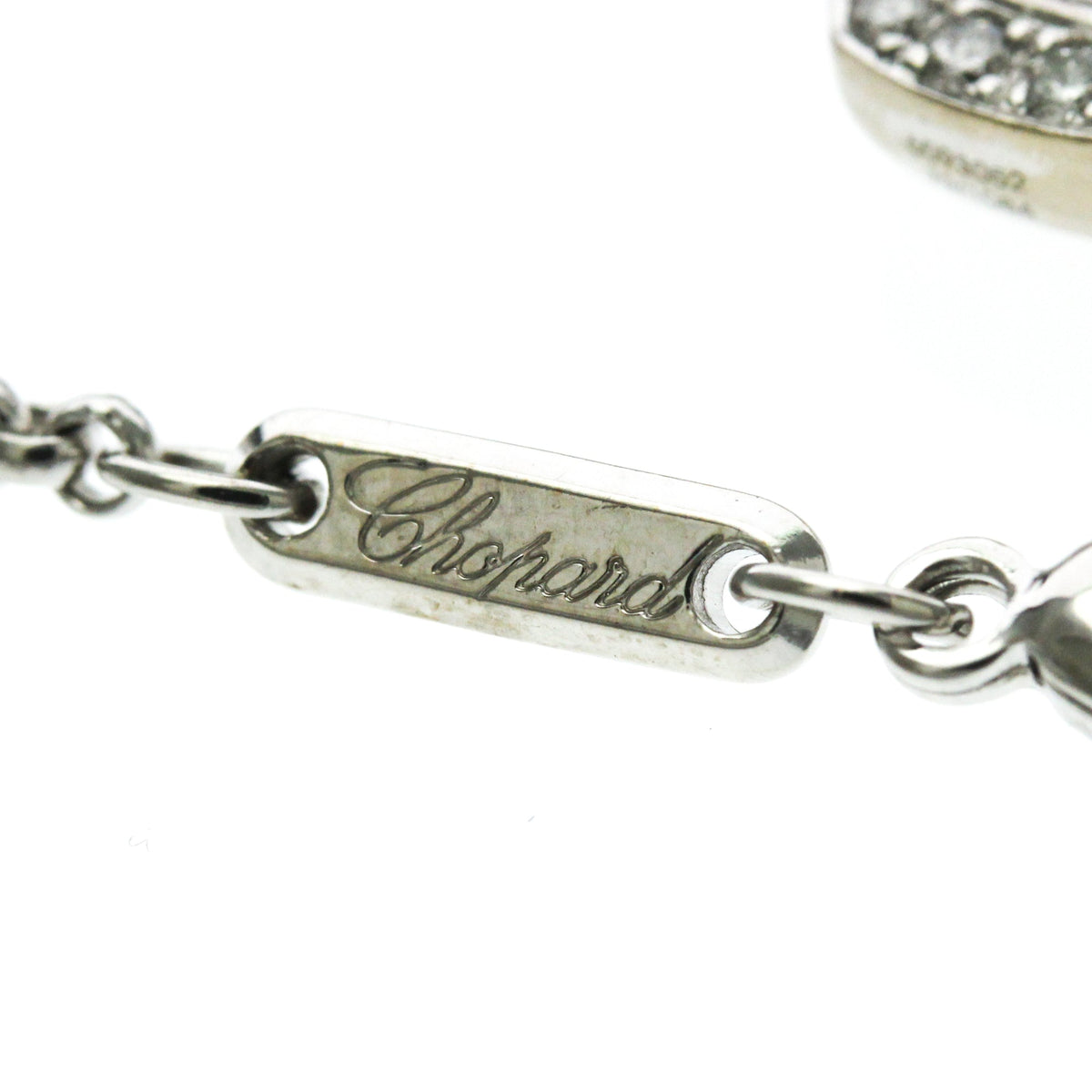 PRE-OWNED Chopard Happy Diamonds Heart · 18K White Gold