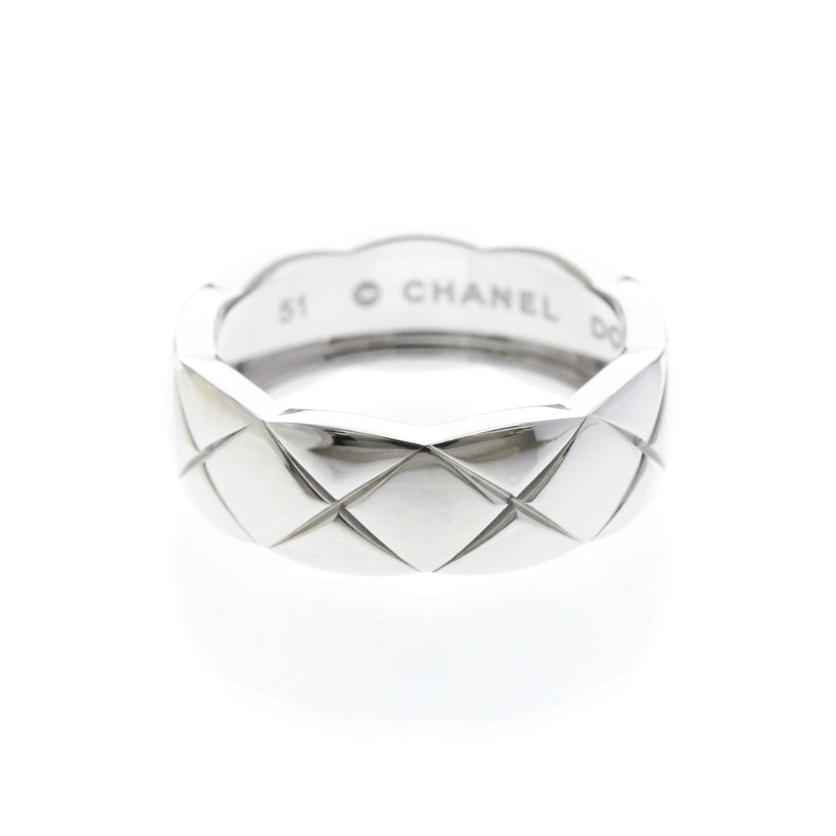 PRE-OWNED Chanel Coco Crush · 18K White Gold Size 5.75