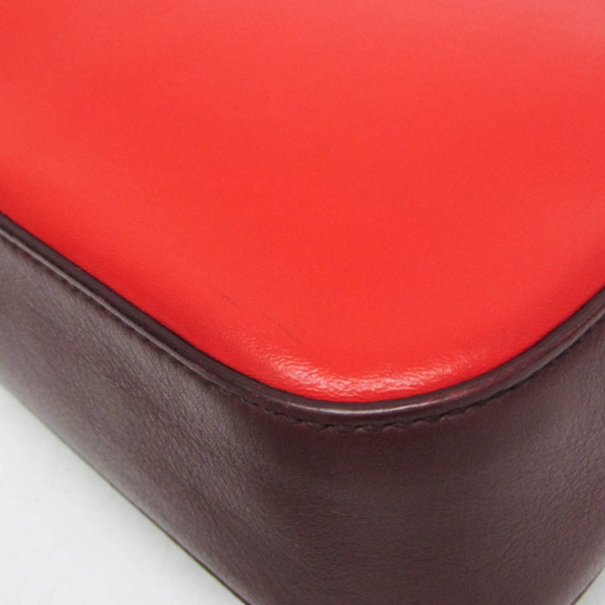 PRE-OWNED Fendi · Leather Shoulder Bag · Gold Hardware