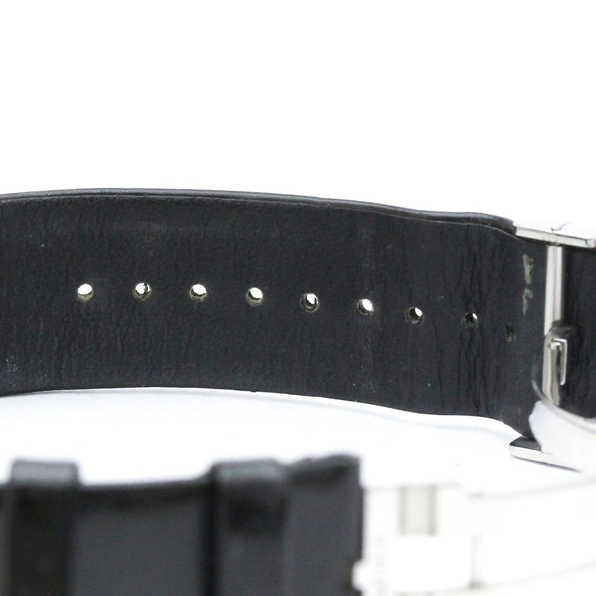 PRE-OWNED Chanel Matelassé · Steel · Quartz