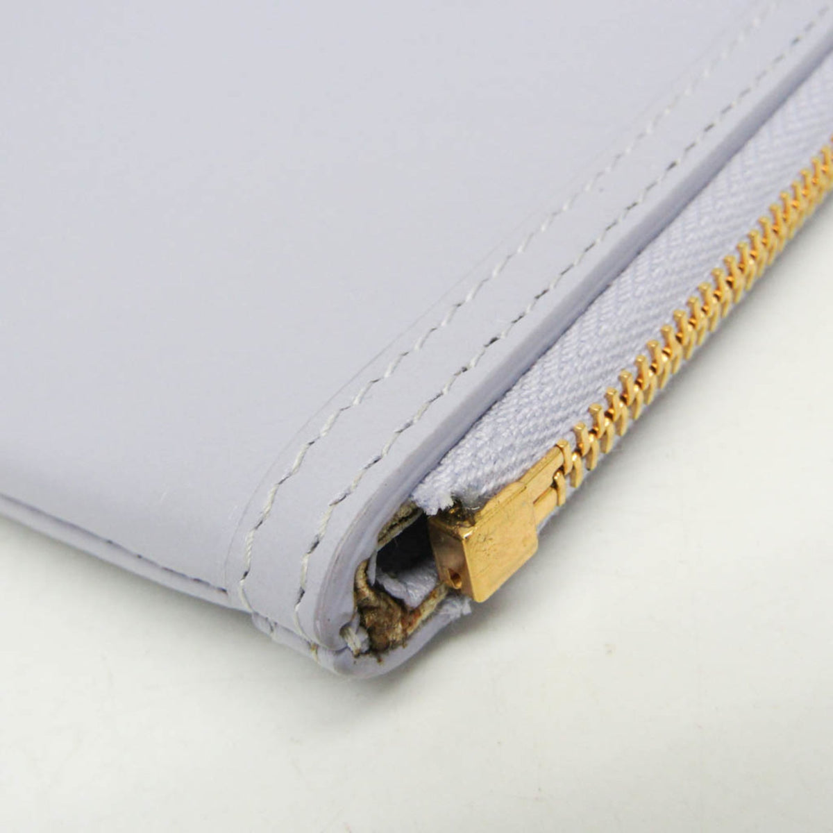 PRE-OWNED Givenchy Voyou · Zip Pouch · Leather