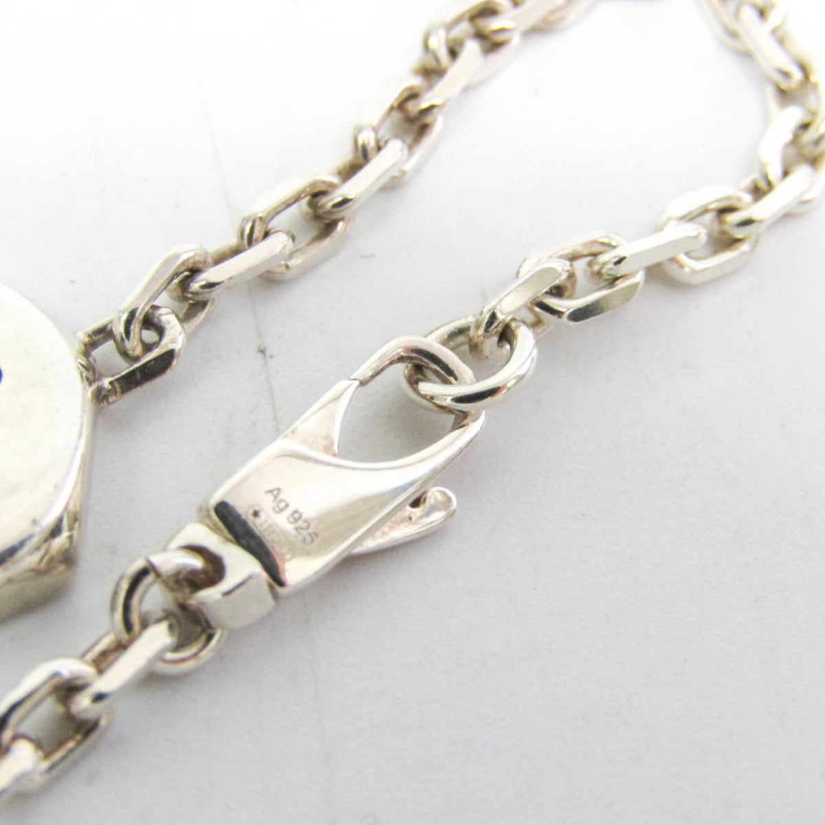 PRE-OWNED Gucci Hexagon · Sterling Silver