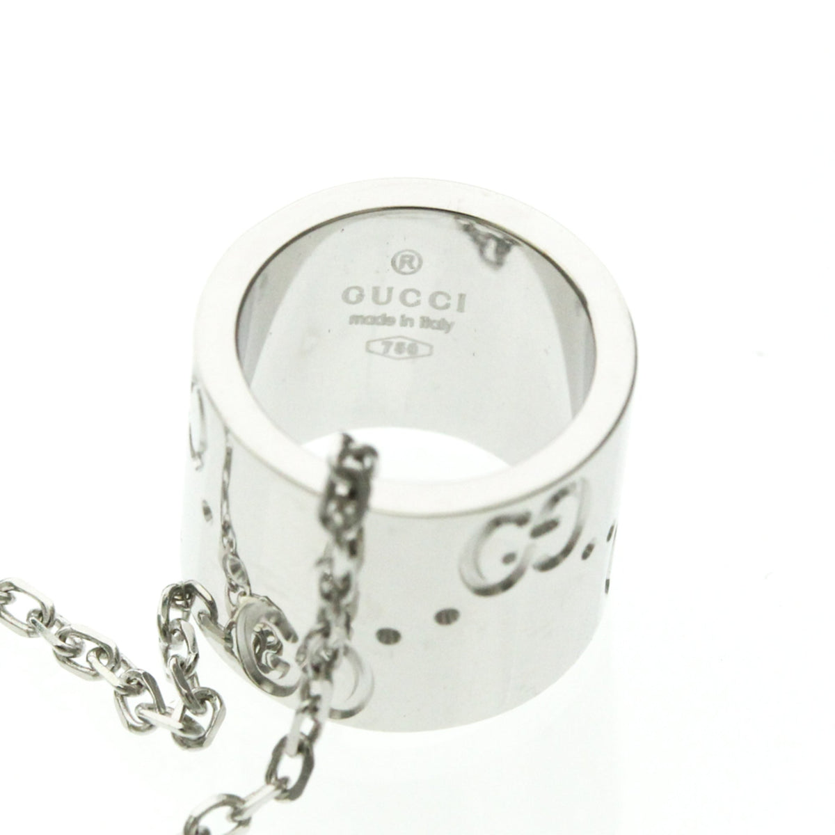 PRE-OWNED Gucci Icon · 18K White Gold