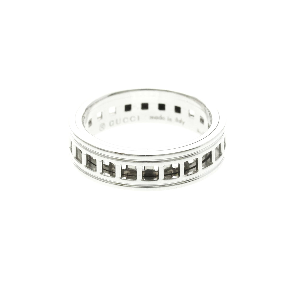 PRE-OWNED Gucci Scroll · 18K White Gold Size 6
