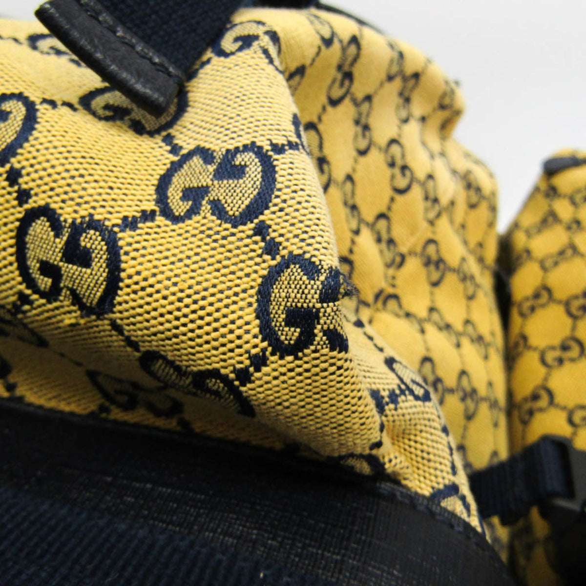 PRE-OWNED Gucci GG Canvas · Heart Patch Backpack