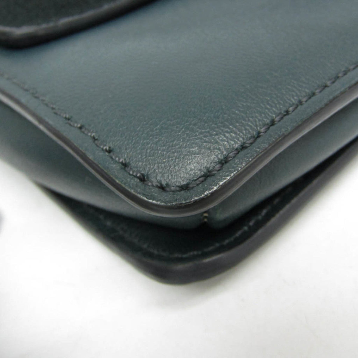 PRE-OWNED Chloé Faye · Suede & Leather
