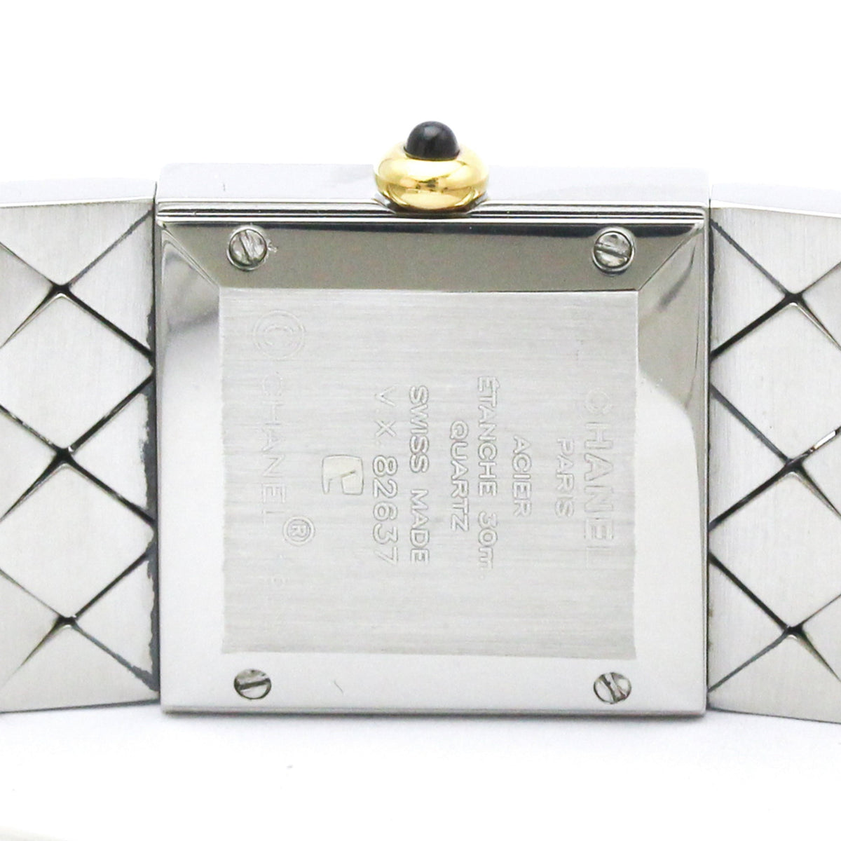 PRE-OWNED Chanel Matelasse · 18K Yellow Gold · Steel