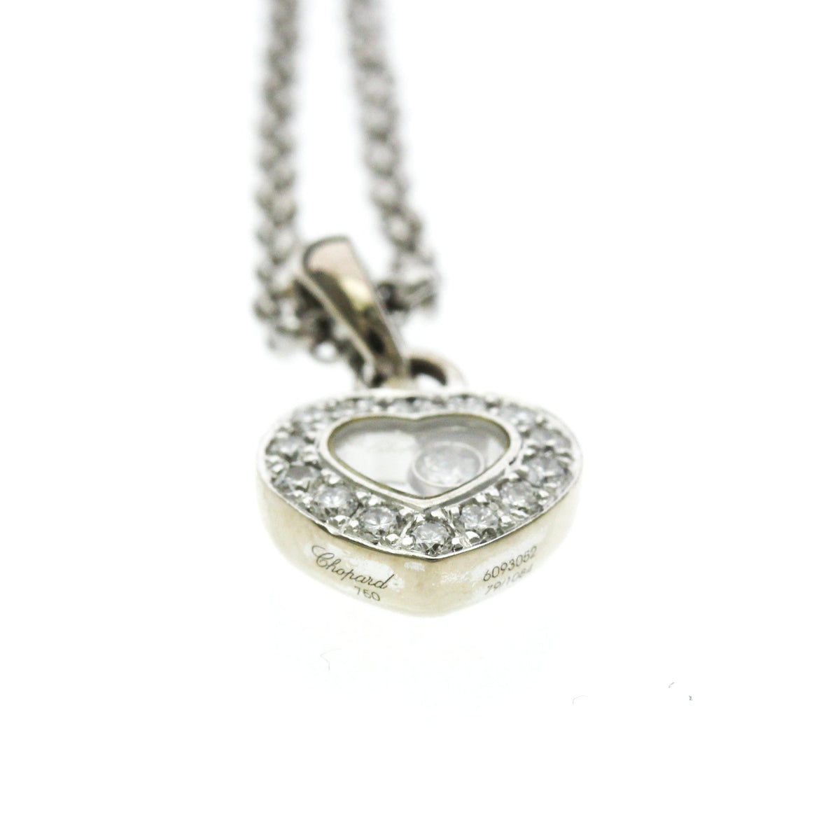 PRE-OWNED Chopard Happy Diamonds Heart · 18K White Gold