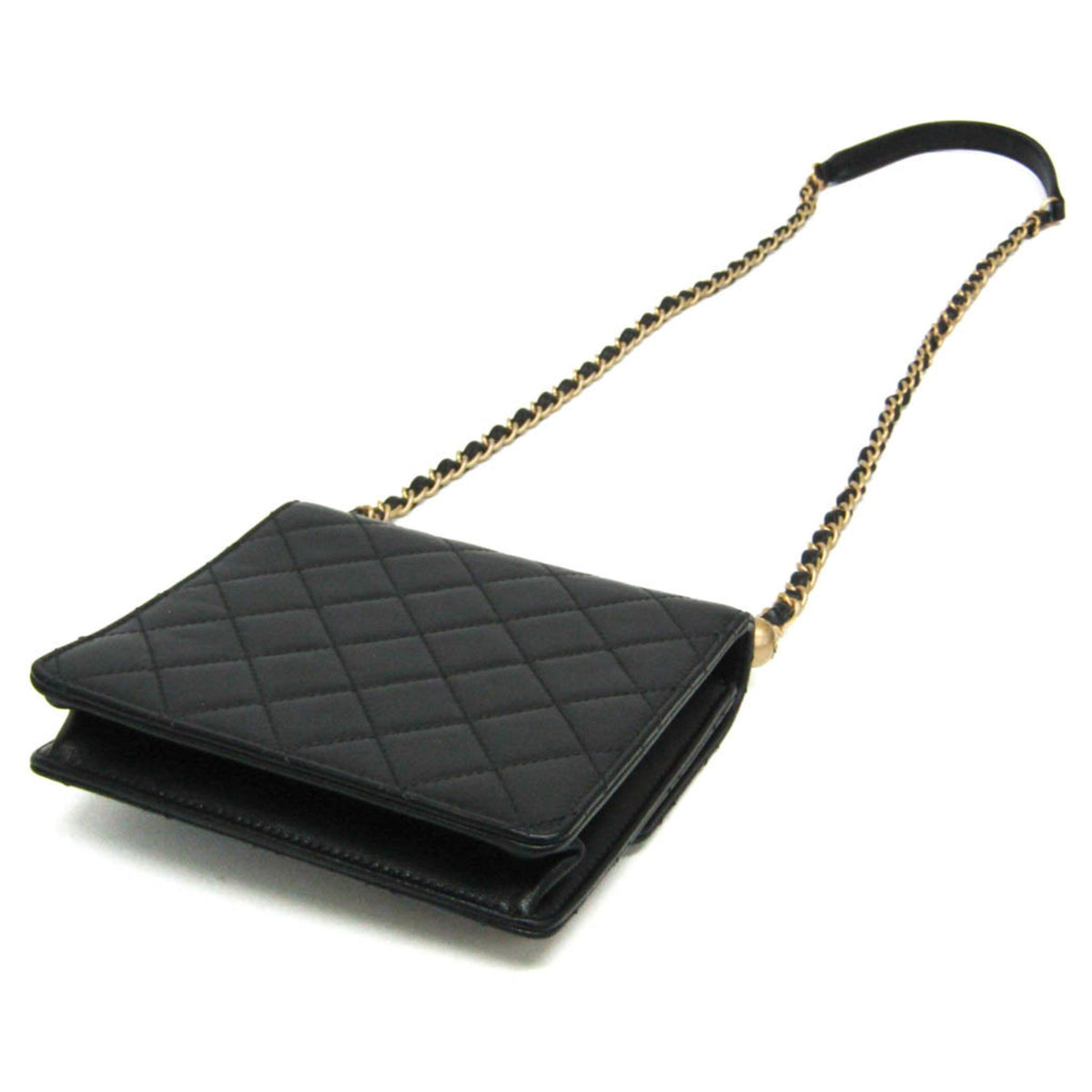 PRE-OWNED Chanel Matelassé · Lambskin · Pearl Chain