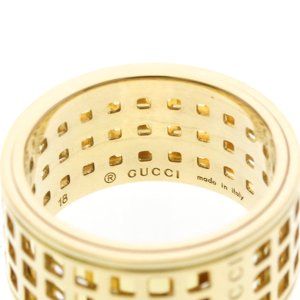 PRE-OWNED Gucci Scroll Wide · 18K Yellow Gold Size 8.25