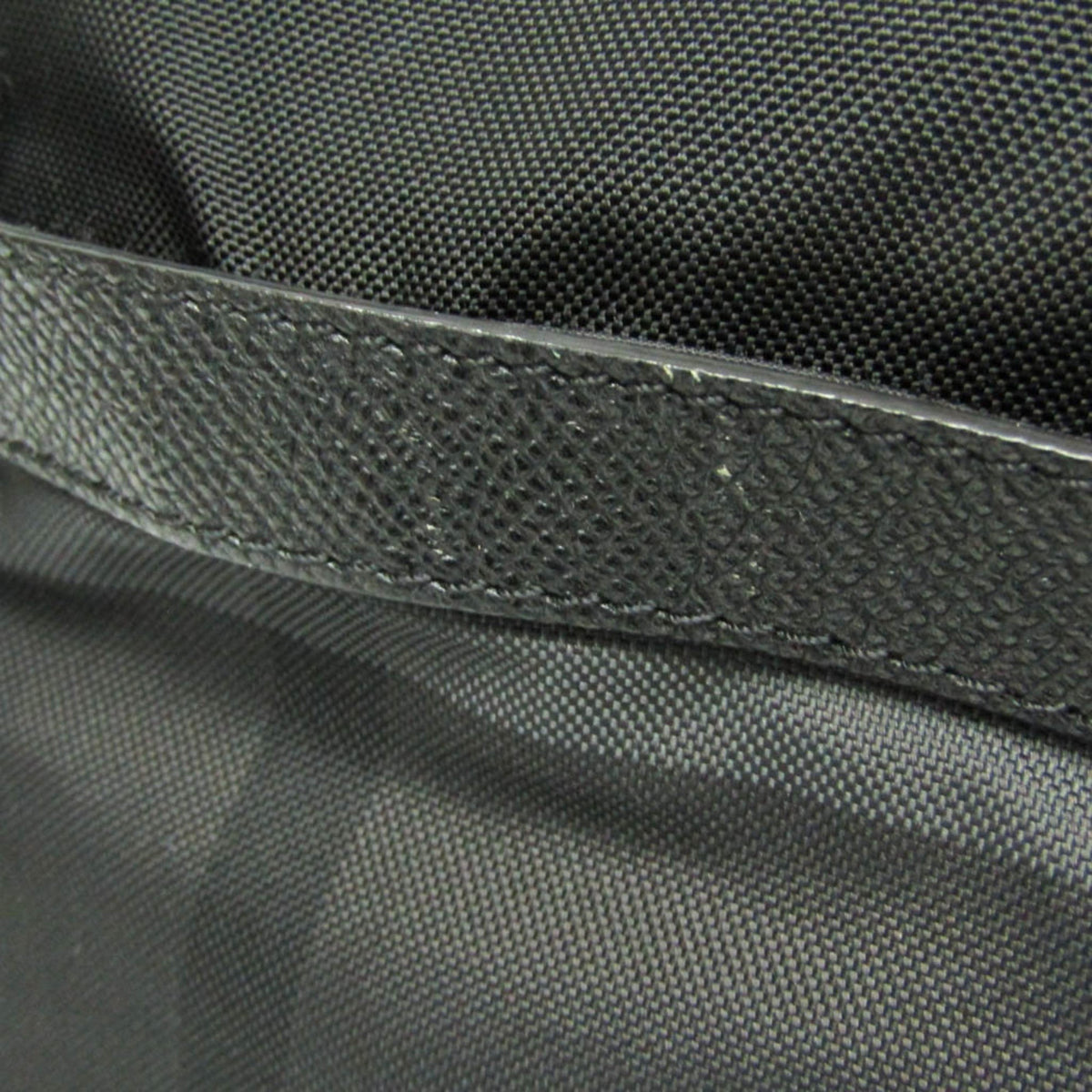 PRE-OWNED Burberry · Nylon Messenger Bag