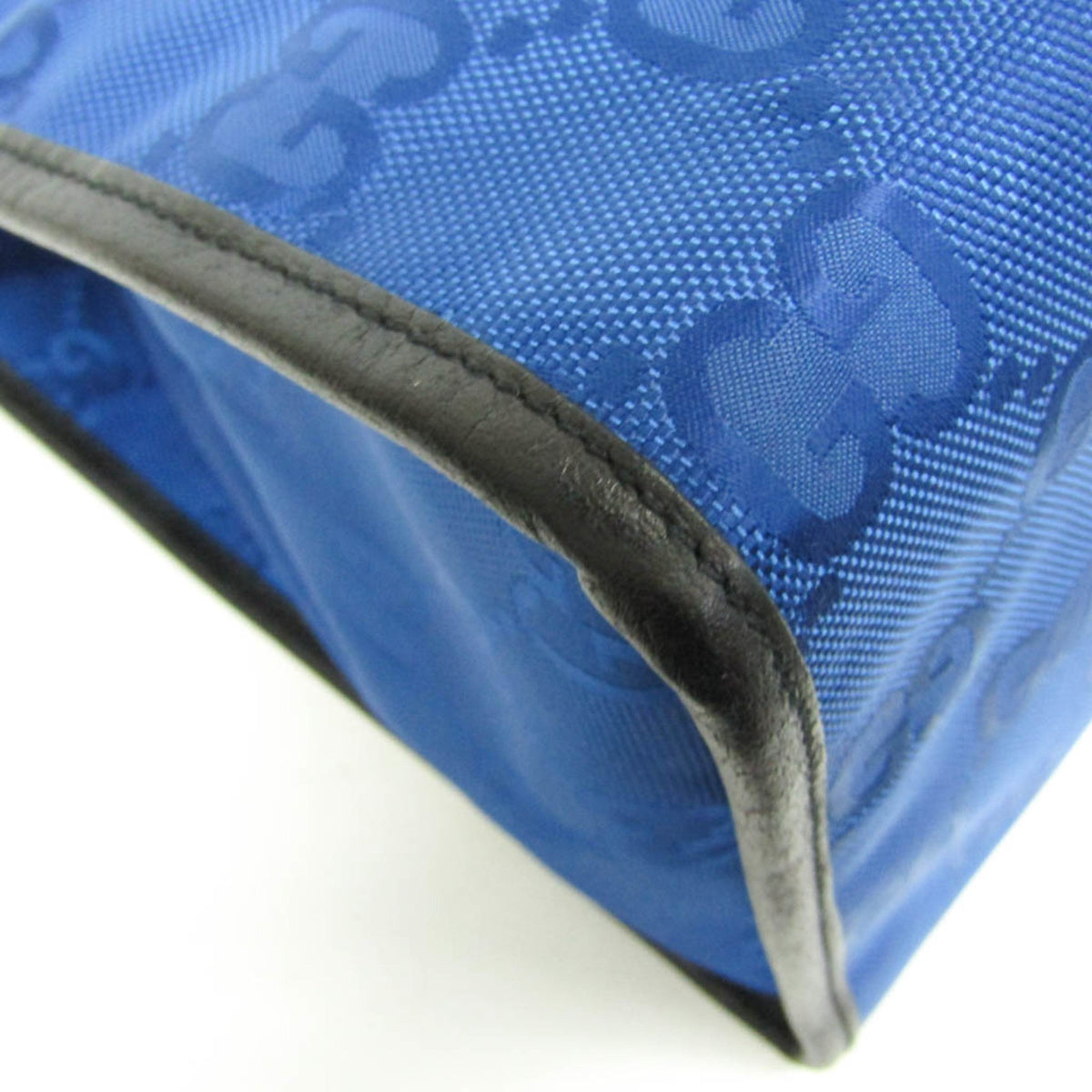 PRE-OWNED Gucci Off The Grid · GG Nylon