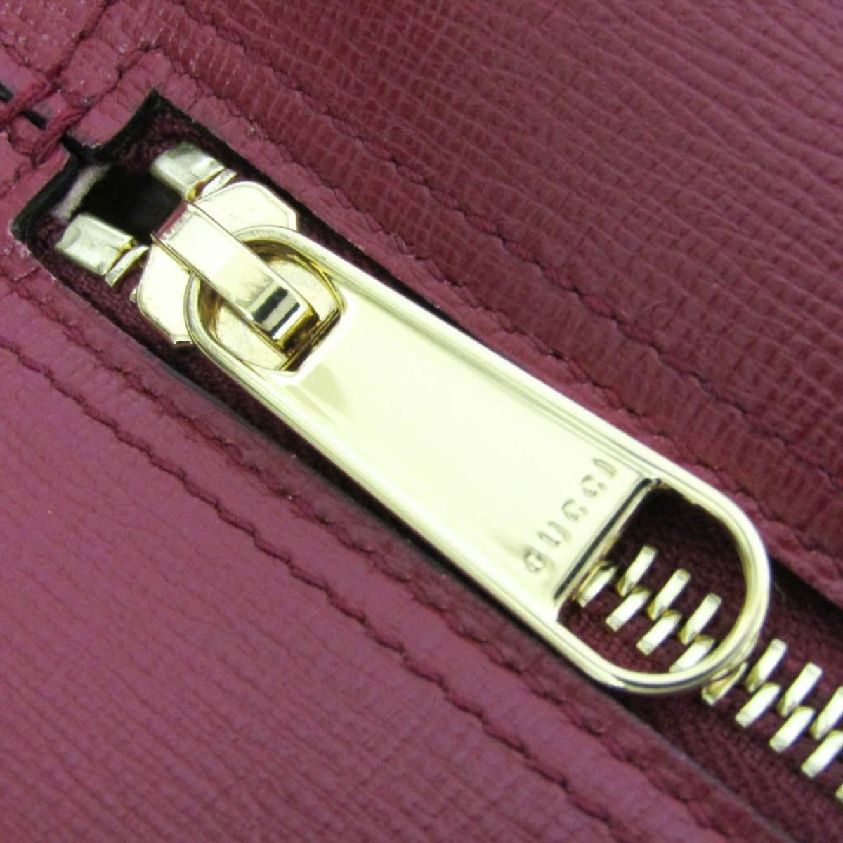 PRE-OWNED Gucci Interlocking G · Leather Clutch