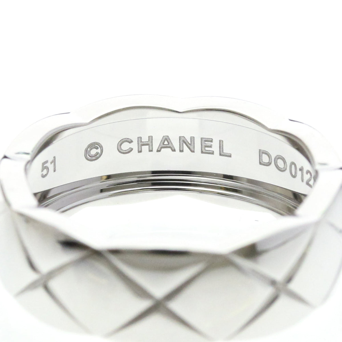 PRE-OWNED Chanel Coco Crush · 18K White Gold Size 5.75