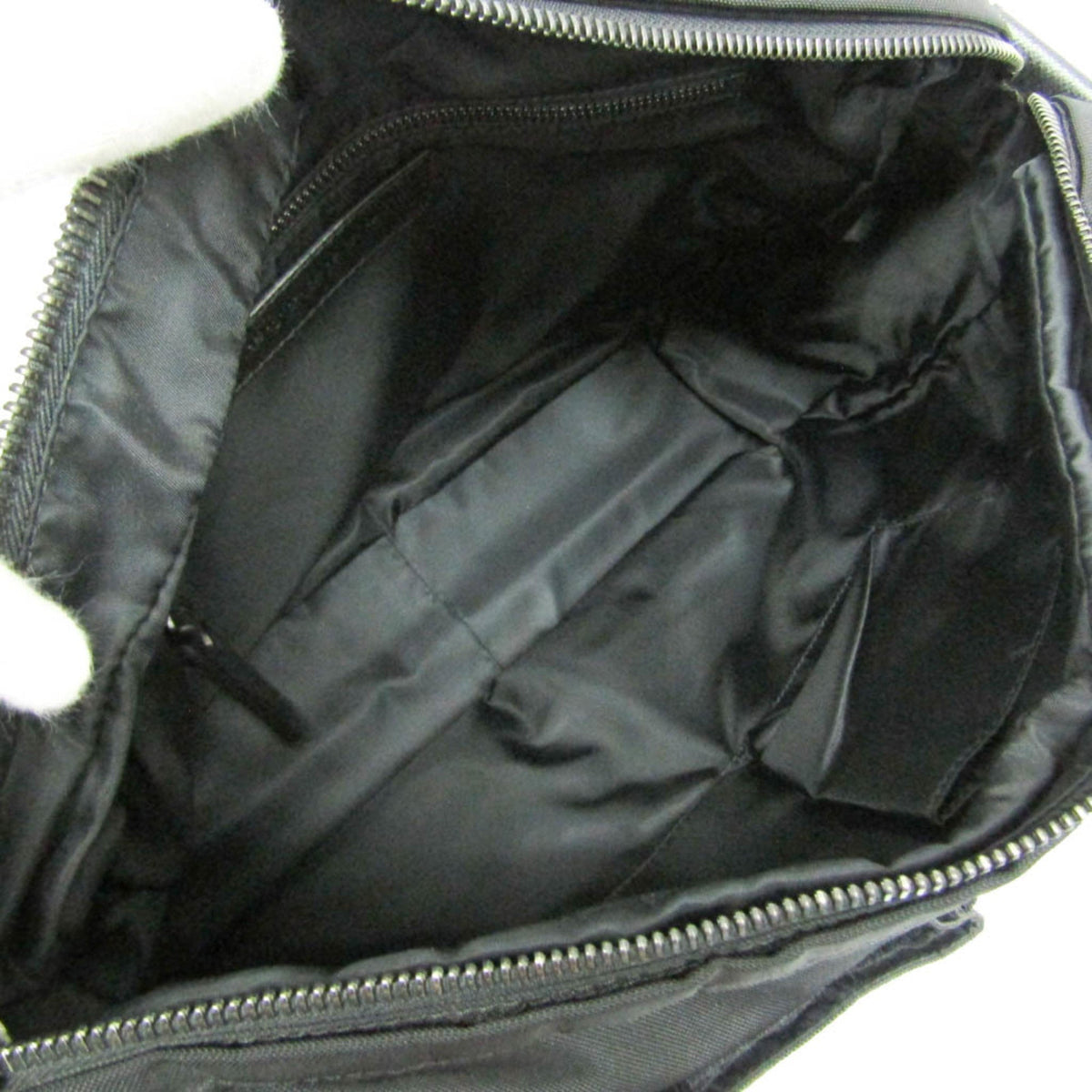 PRE-OWNED Burberry · Nylon Messenger Bag