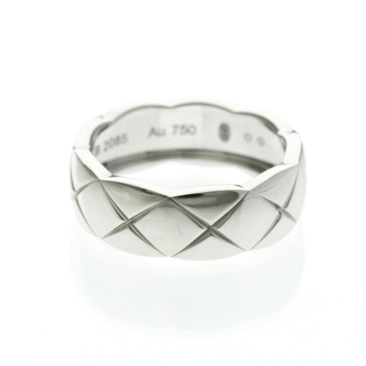 PRE-OWNED Chanel Coco Crush · 18K White Gold Size 6