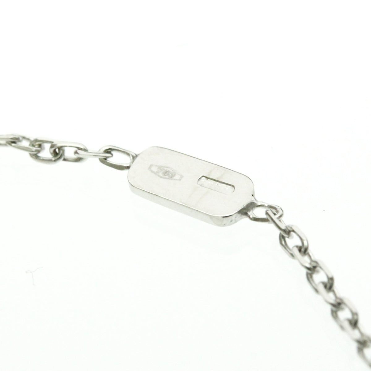PRE-OWNED Gucci Icon · 18K White Gold