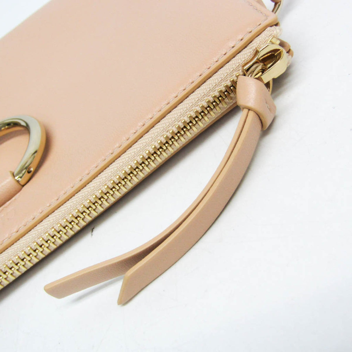 PRE-OWNED Chloé Faye · Small Zipped