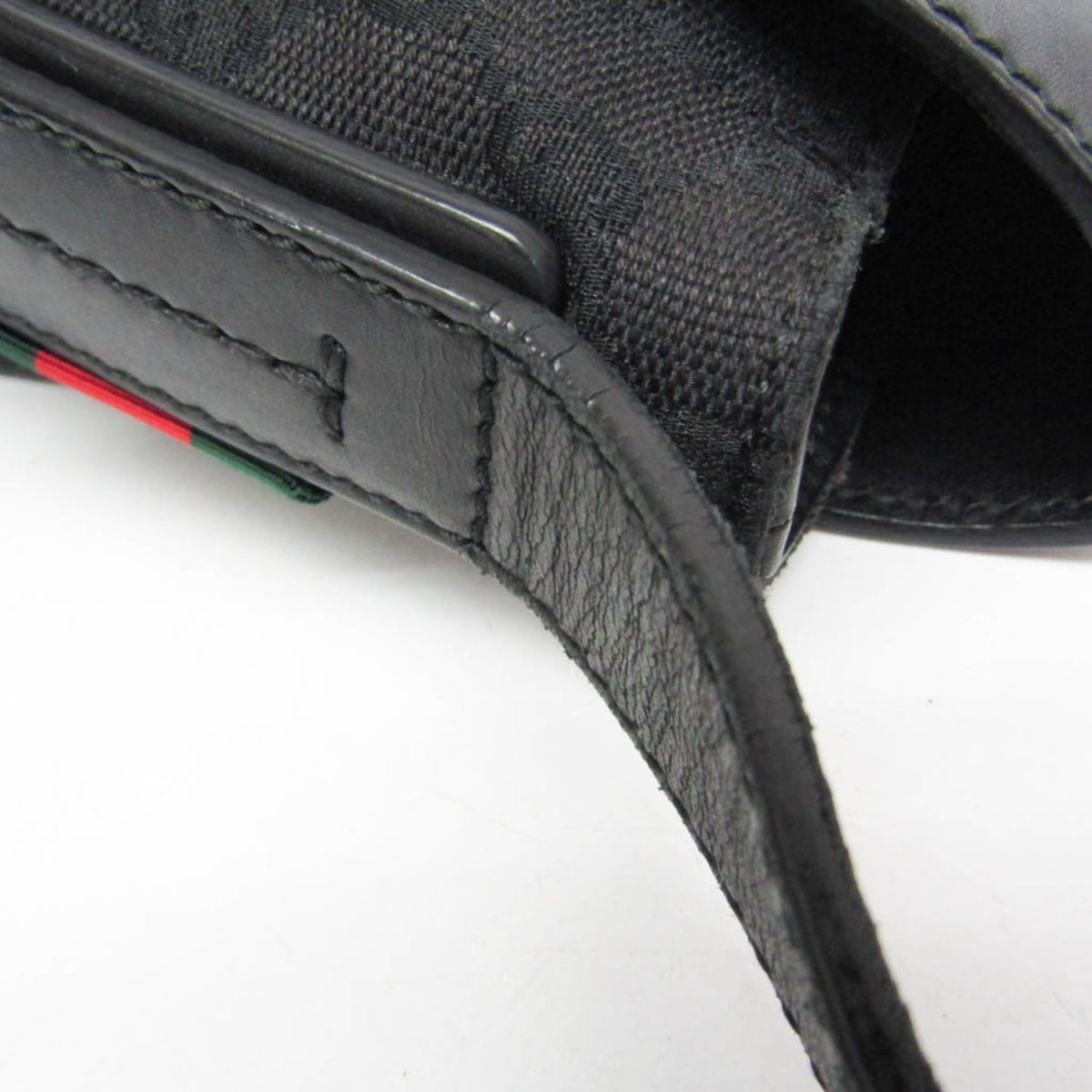 PRE-OWNED Gucci GG Canvas · Messenger Bag