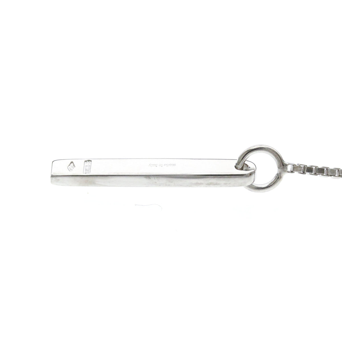 PRE-OWNED Gucci Lariat · 18K White Gold