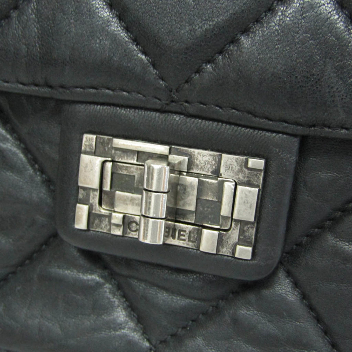 PRE-OWNED Chanel 2.55 · Lambskin