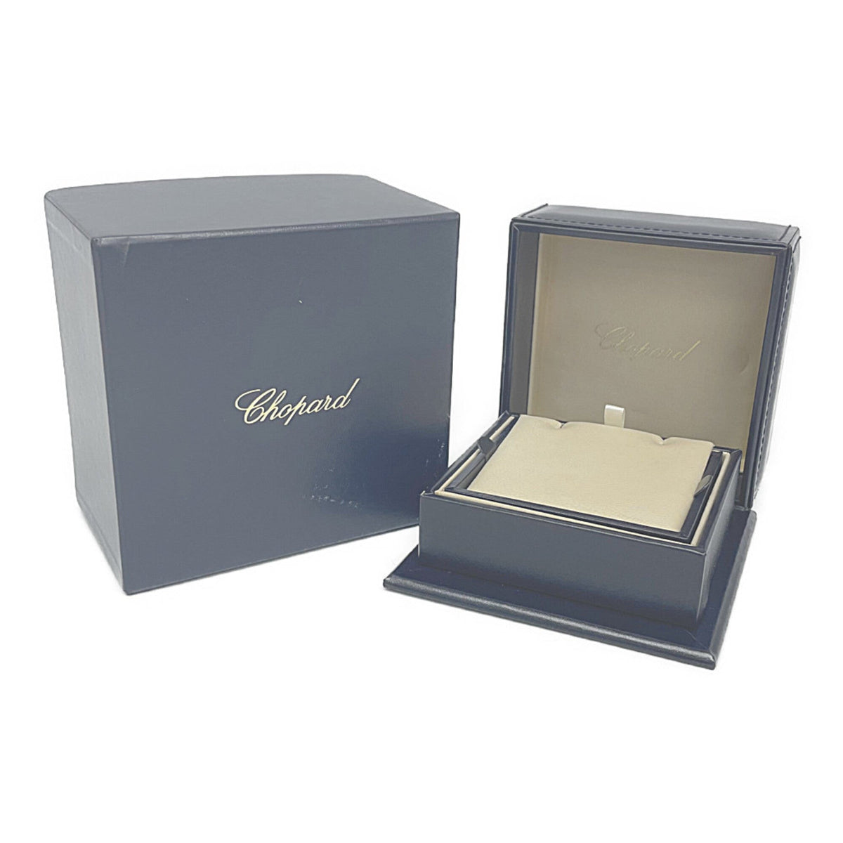 PRE-OWNED Chopard Happy Diamonds Heart · 18K White Gold