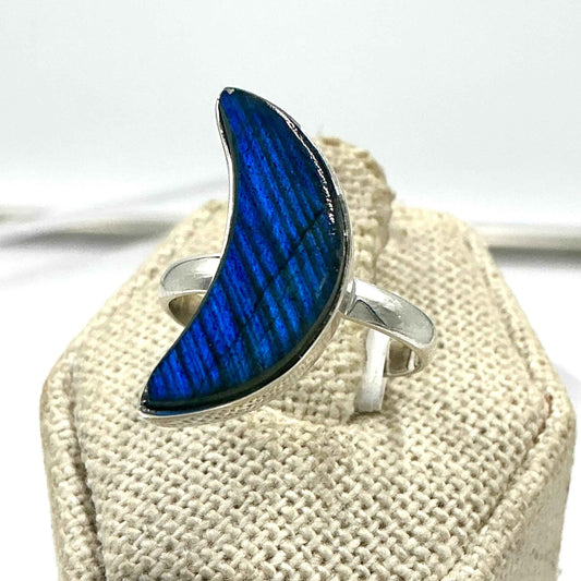 Sterling Silver Labradorite Crescent Moon Ring – Size 7 – Protection, Intuition & Transformation