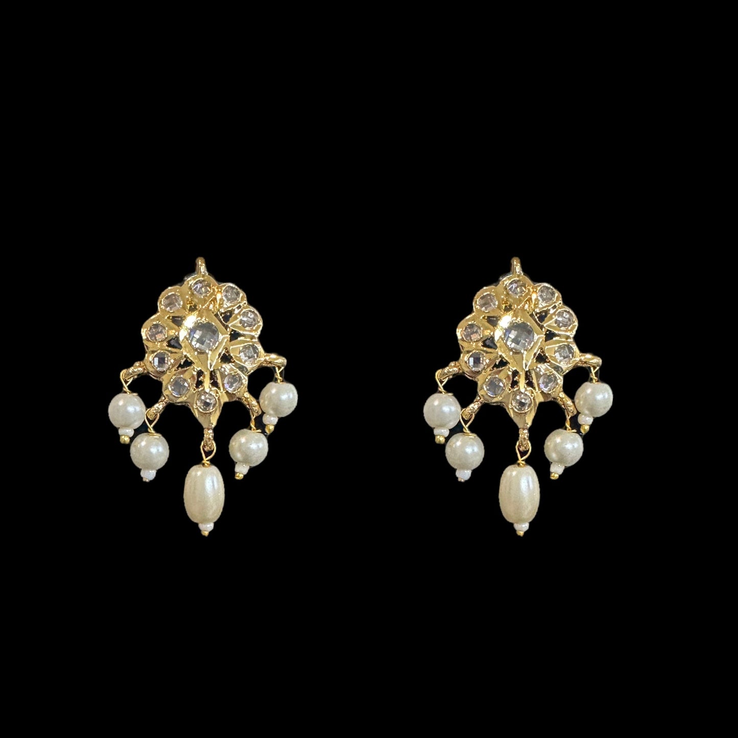 PS226 gold plated pendant set in pearls ( READY TO SHIP )