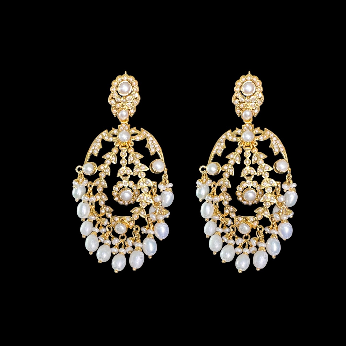 Fresh water pearl necklace with earrings in gold plated silver ( SHIPS IN 5 WEEKS )
