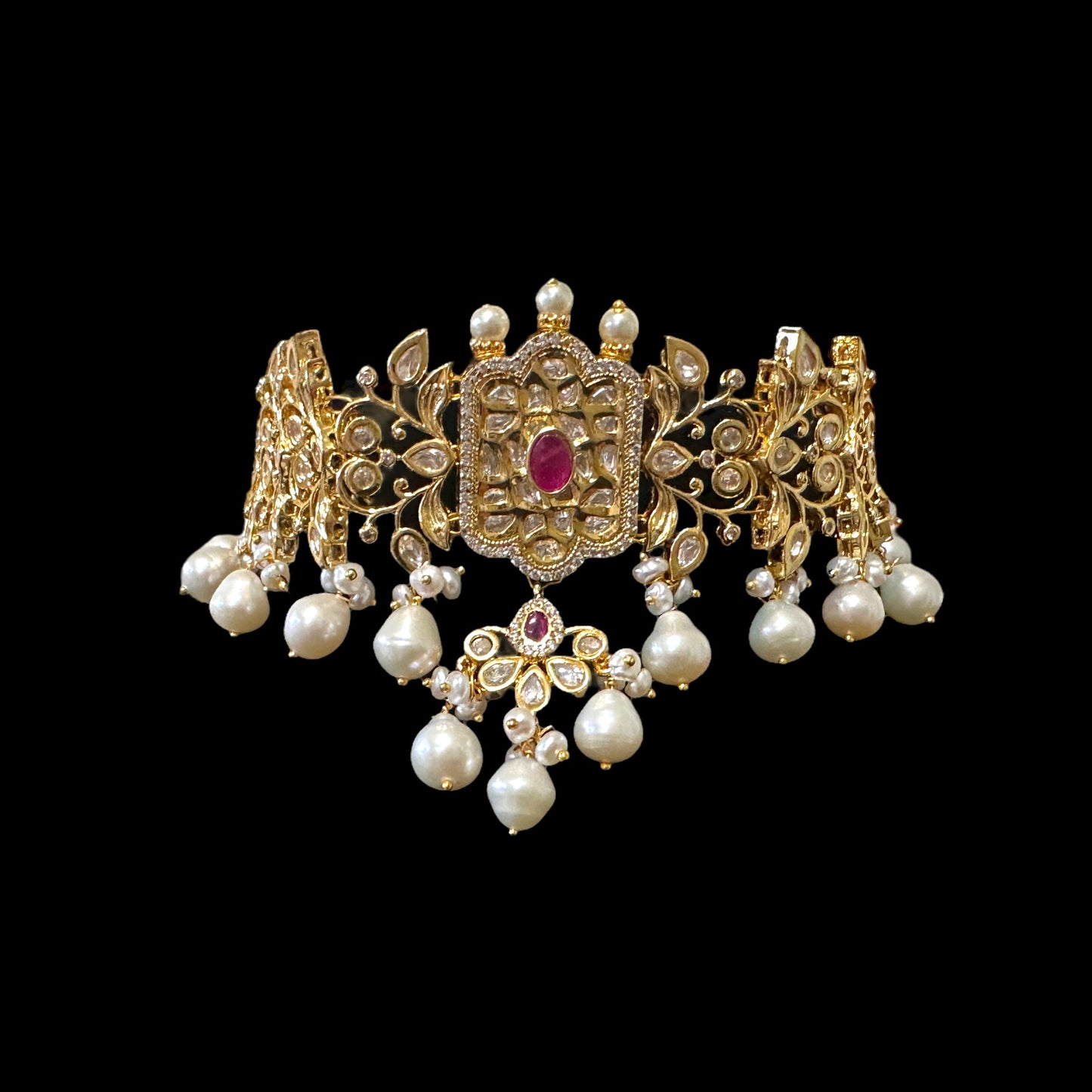 C318 sidra choker set with tika in fresh water pearls (SHIPS IN 1 WEEK  )