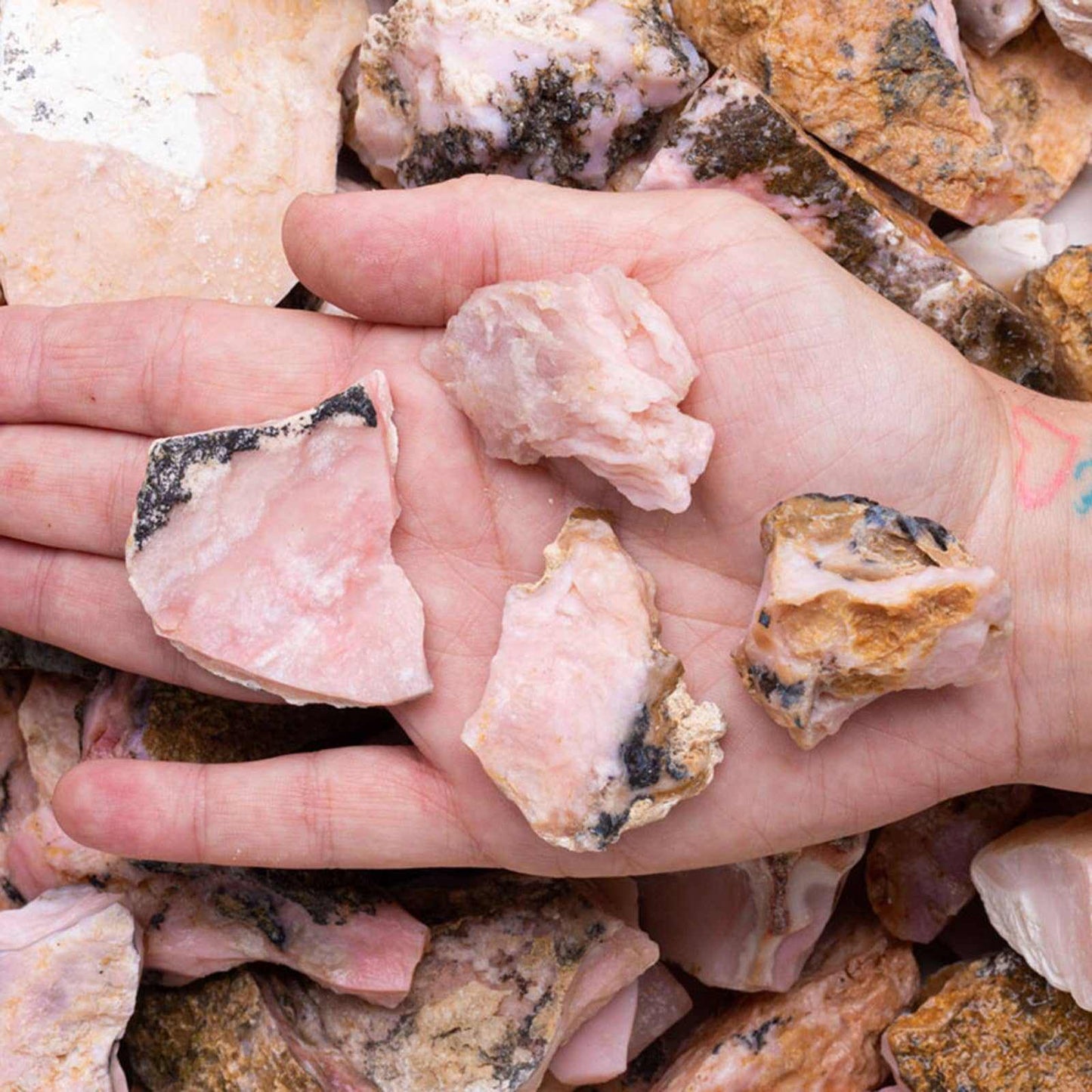 Rough Pink Opal – Raw Stone from Peru