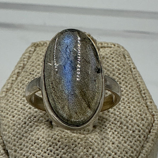 Sterling Silver Light Labradorite Oval Ring - Size 7 - Seer’s Magic