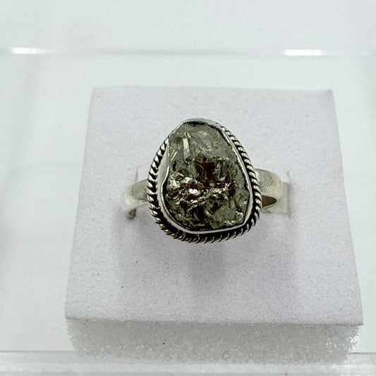 Sterling Silver Oval Pyrite Rope-Edge Ring – Size 8 – Protection, Confidence & Grounding