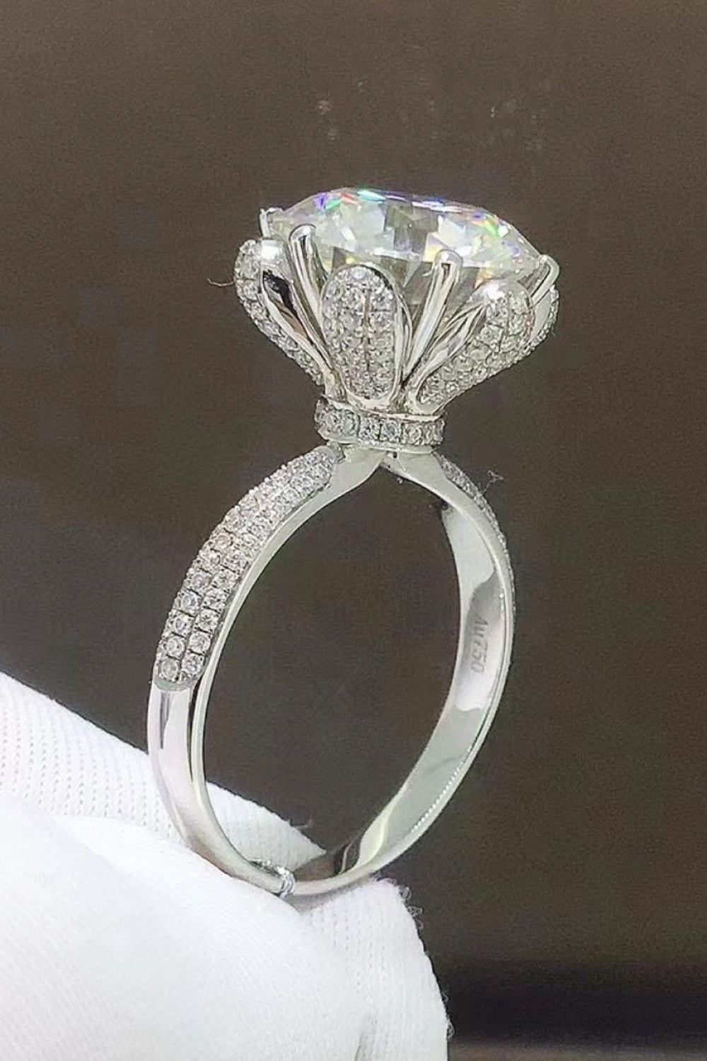 5 Carat Brilliant Round Cut Sparkala™ Floral Ring