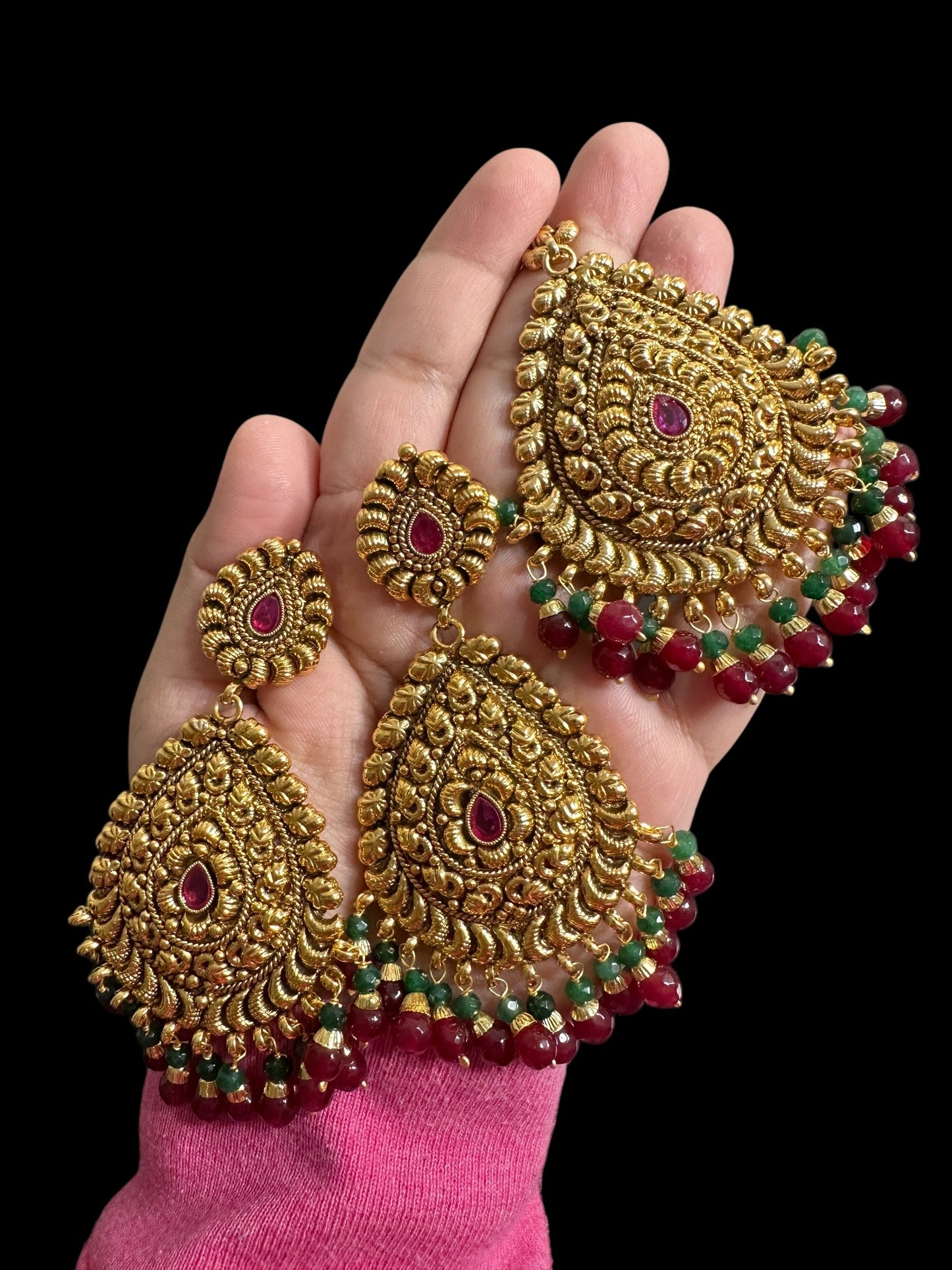 DJET63  Earrings tika in red green combination ( READY TO SHIP )