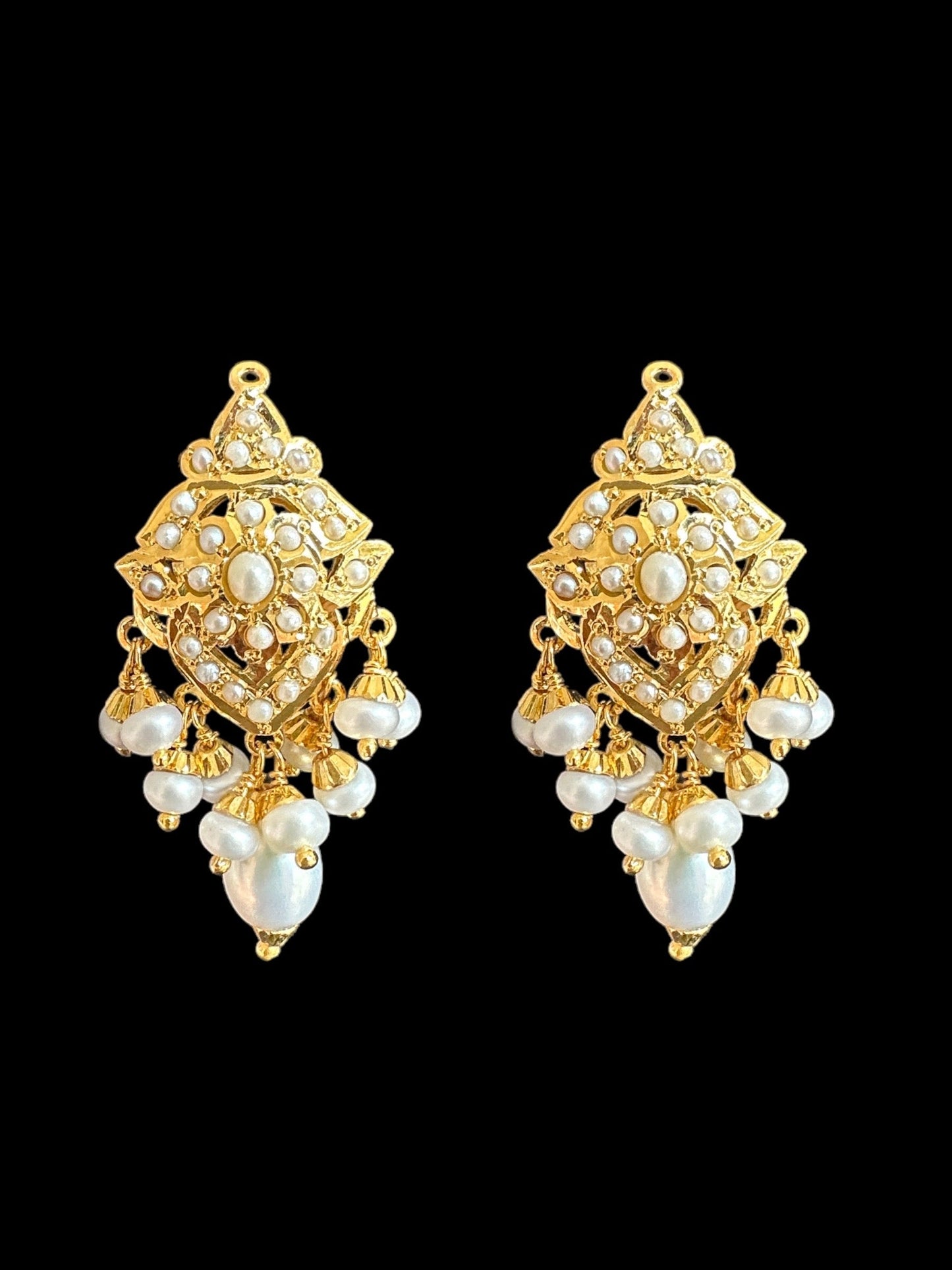 Fresh water pearl necklace set in gold plated silver ( SHIPS IN 5 WEEKS )