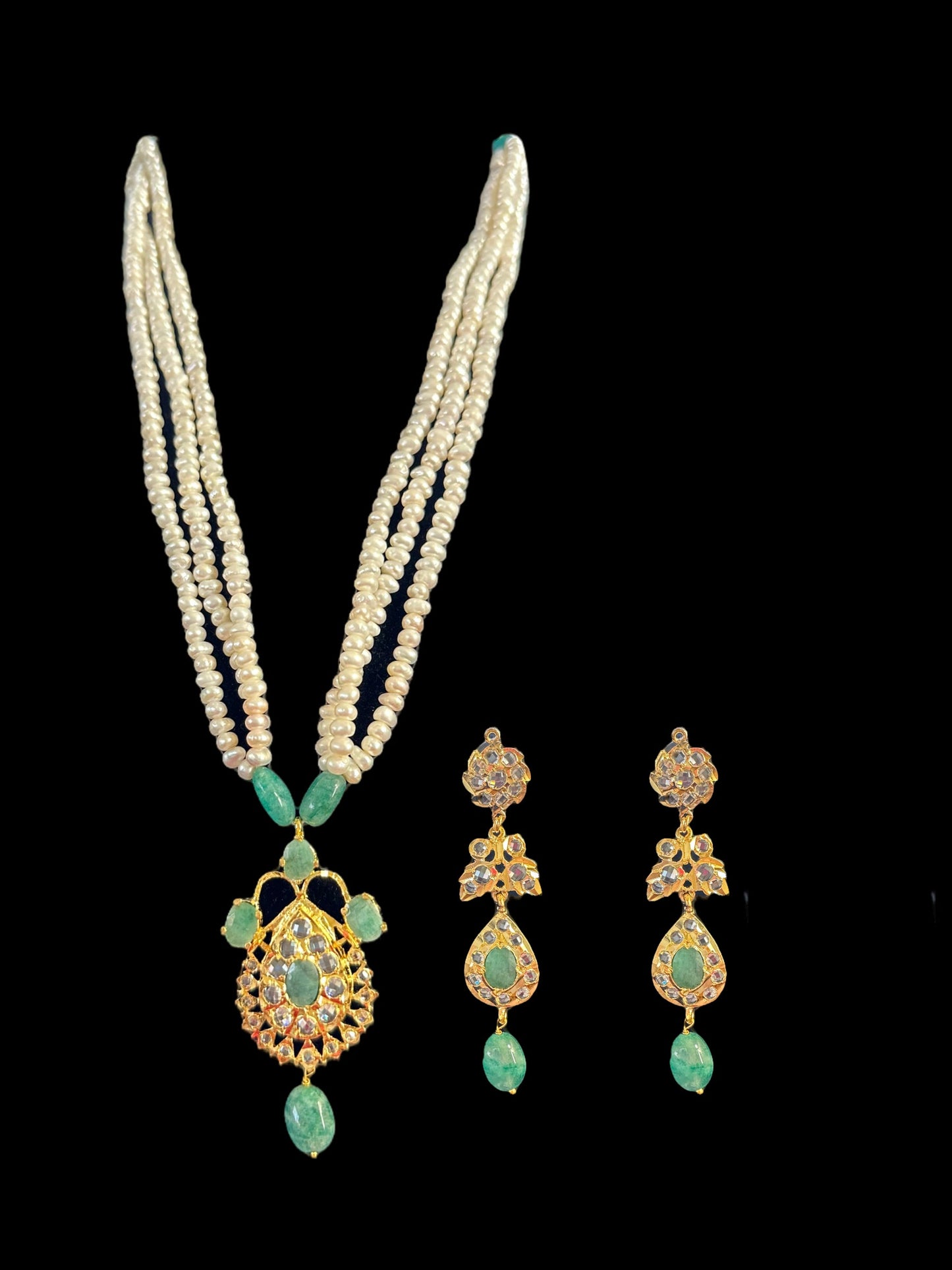 PS491 Hyderabadi Jugni in freshwater pearls and emerald (SHIPS IN 4 WEEKS)