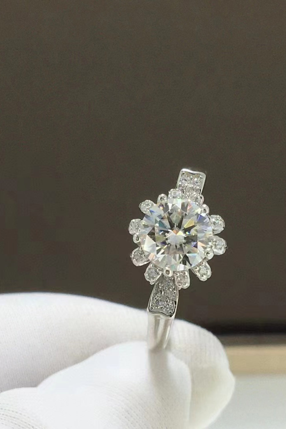 1 Carat Floral Round Brilliant Round Cut Sparkala™ Platinum Over Pure Sterling Silver Ring