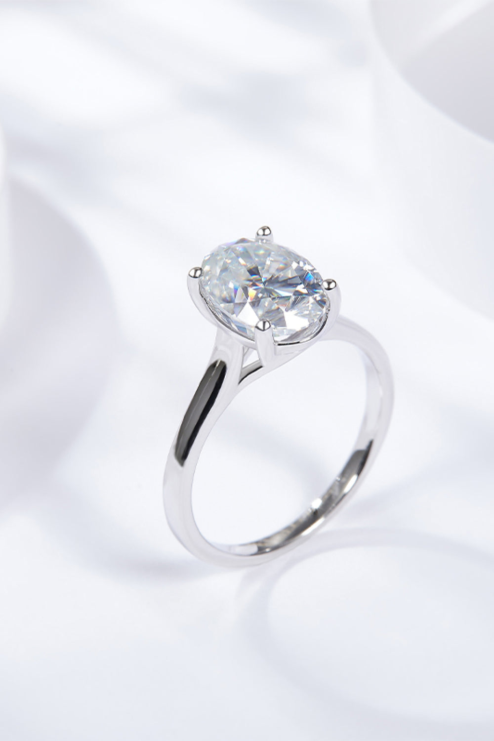 2.5 Carat Oval-Cut Sparkala™ Solitaire Ring
