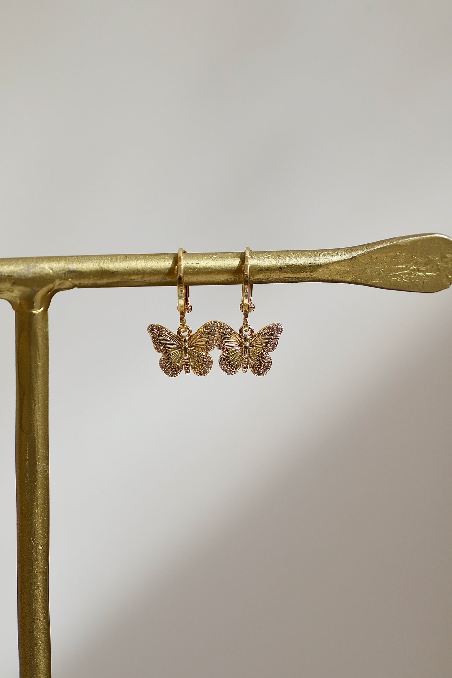 BUTTERFLY HUGGIE HOOP EARRINGS