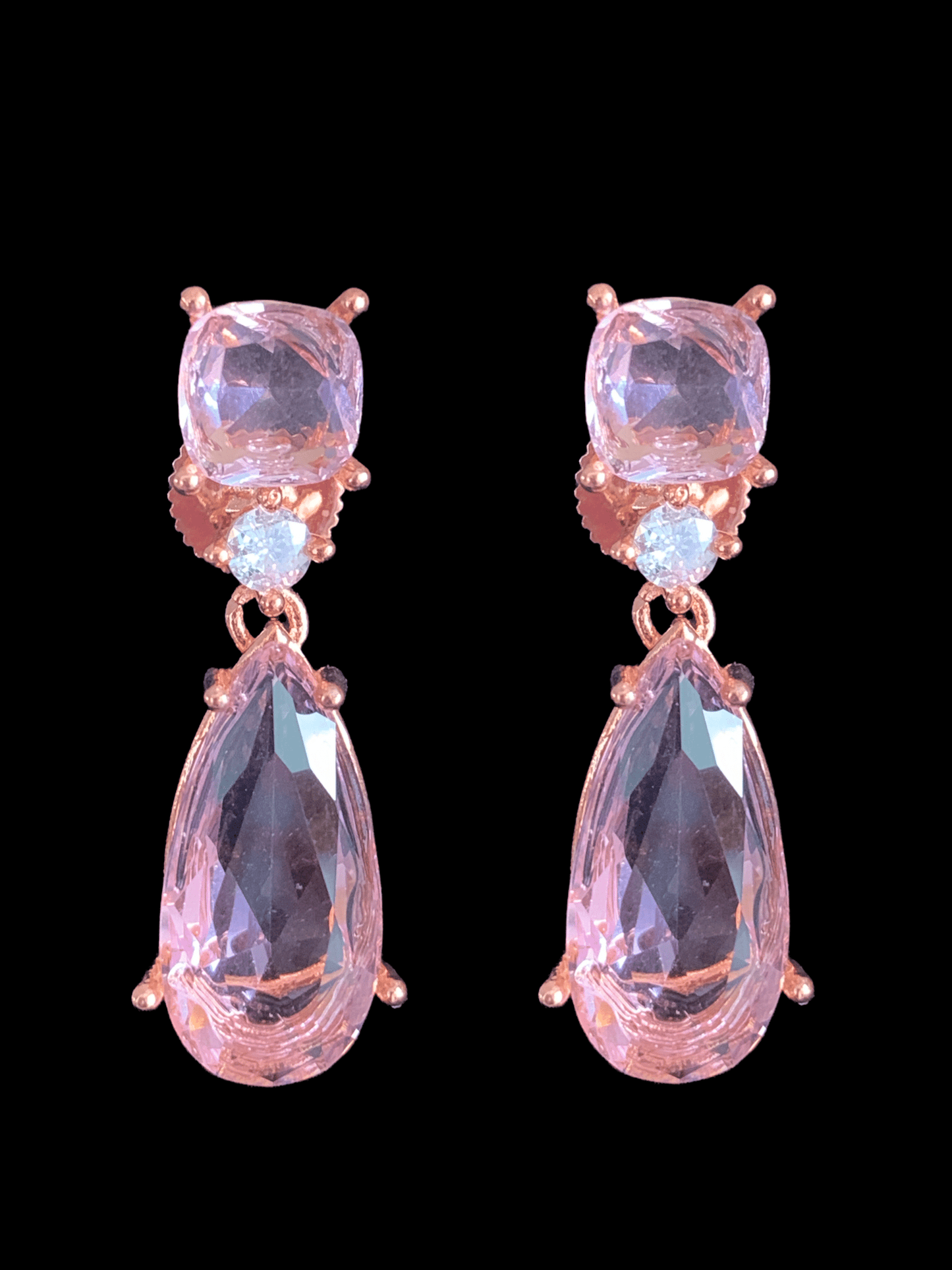 DER788 Cz tear drop earrings ( READY TO SHIP )