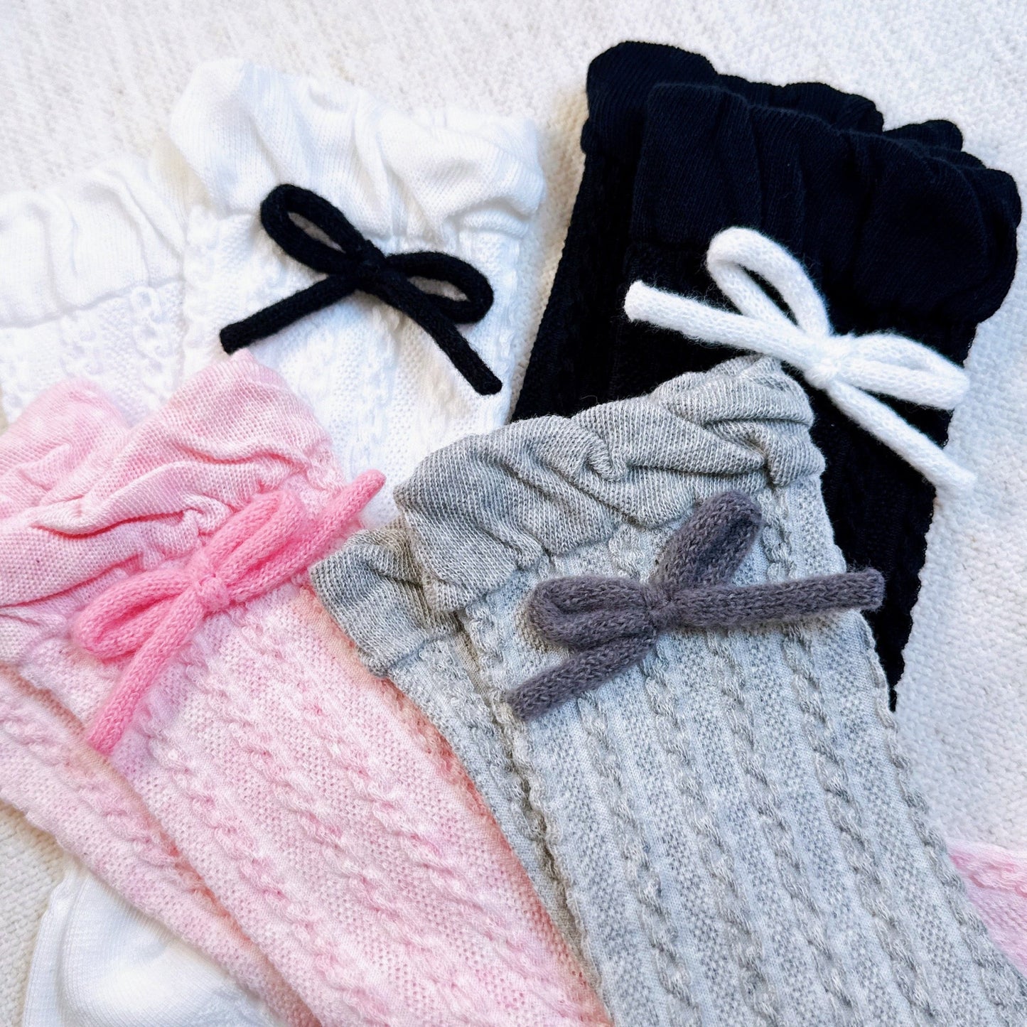 Adorable Yarn Bow Socks Set Of 2