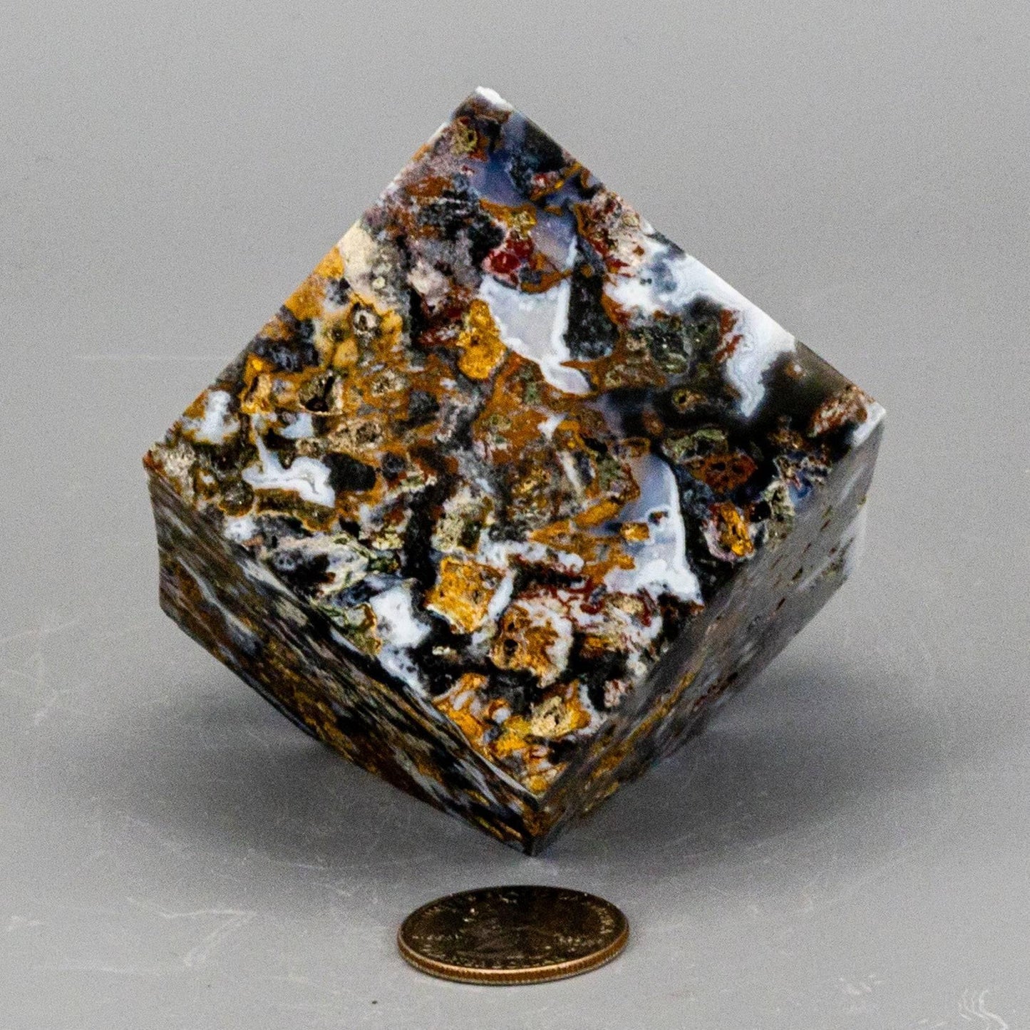 Agate Cube w/t cut Corner 416g