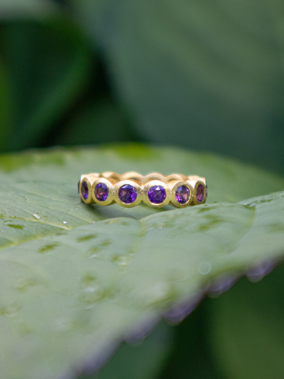 Aria Infinity Band Ring