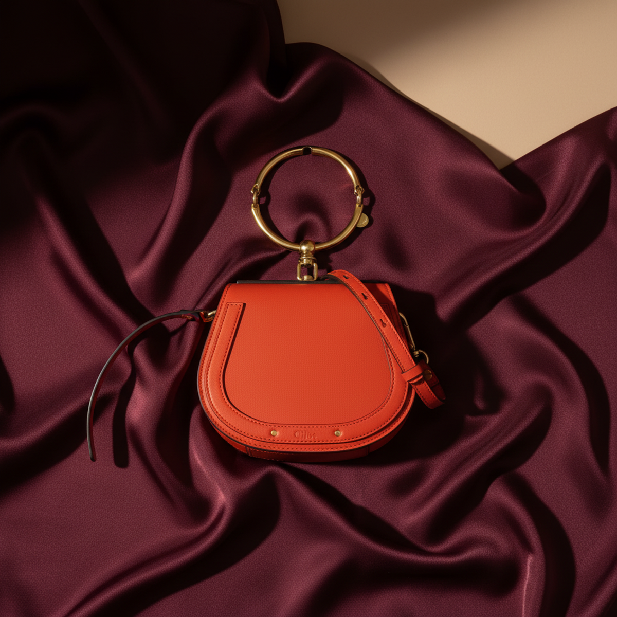 PRE-OWNED Chloé Nile · Leather Bracelet Bag