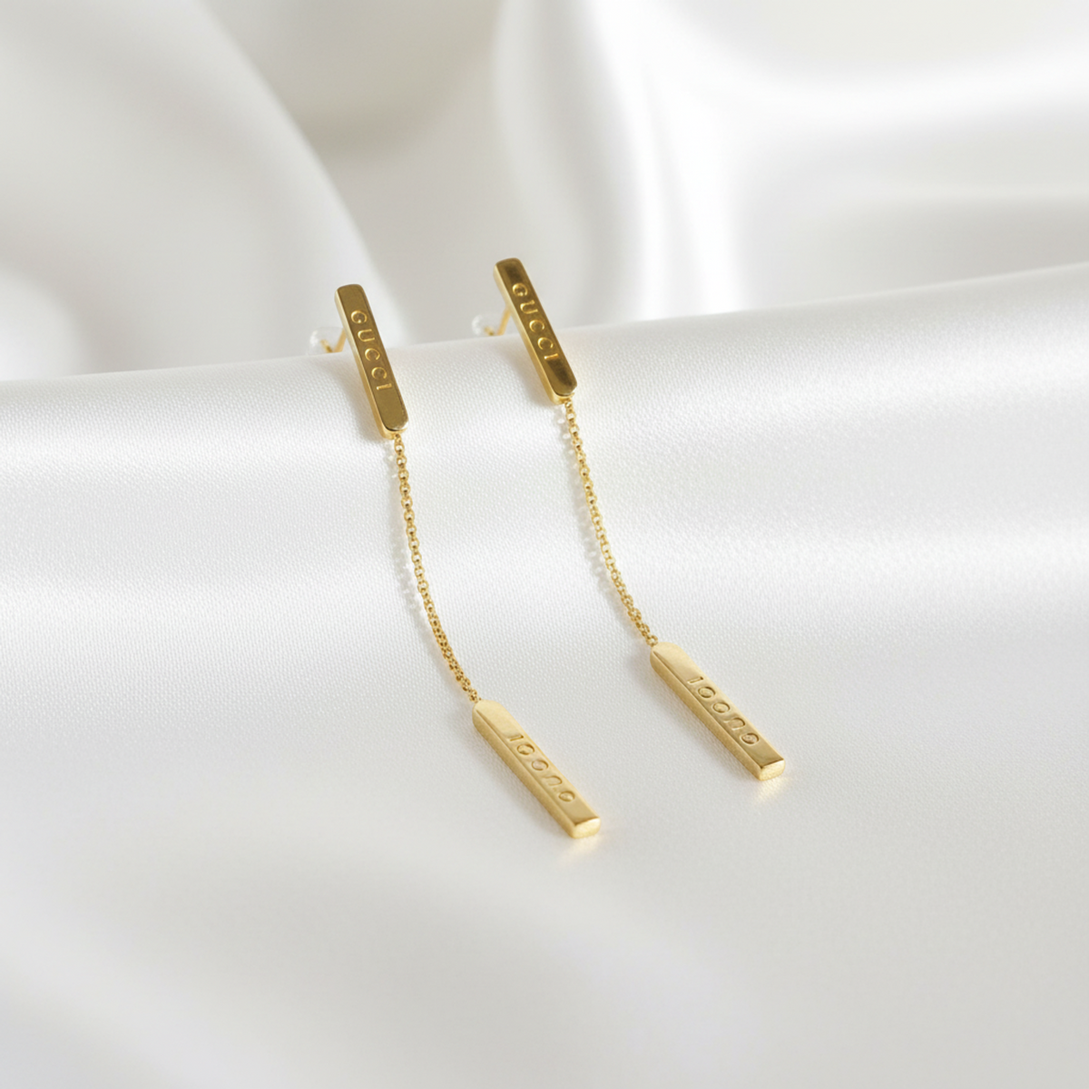 PRE-OWNED Gucci Lariat · 18K Yellow Gold
