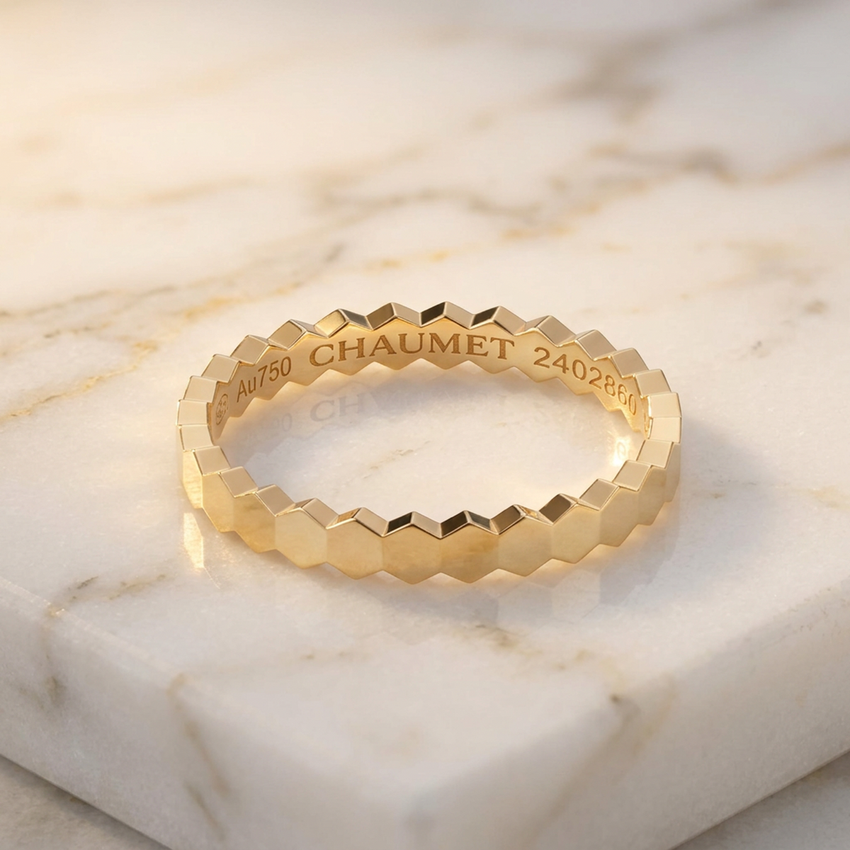 PRE-OWNED Chaumet Be My Love · 18K Yellow Gold Size 5.75