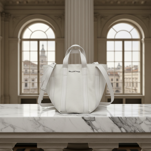 PRE-OWNED Balenciaga Everyday XS · North South
